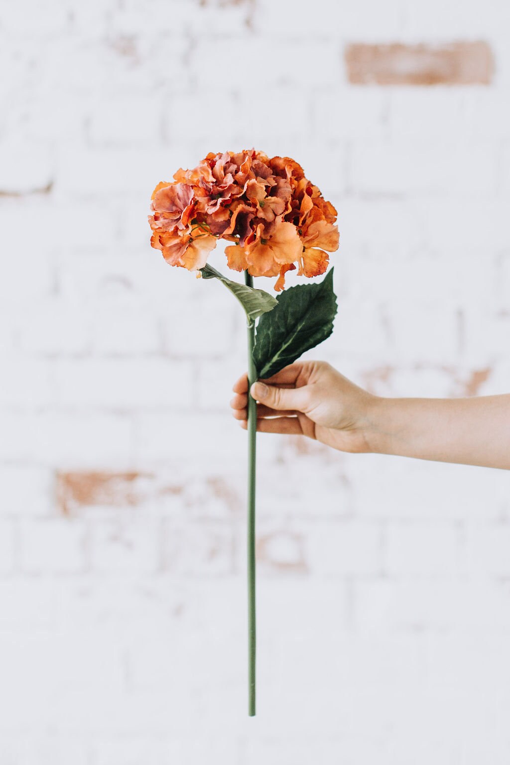 Orange Rust artificial hydrangea - Realistic Dried-Look, 54cm Single Stem for Home Decor or DIY Crafts