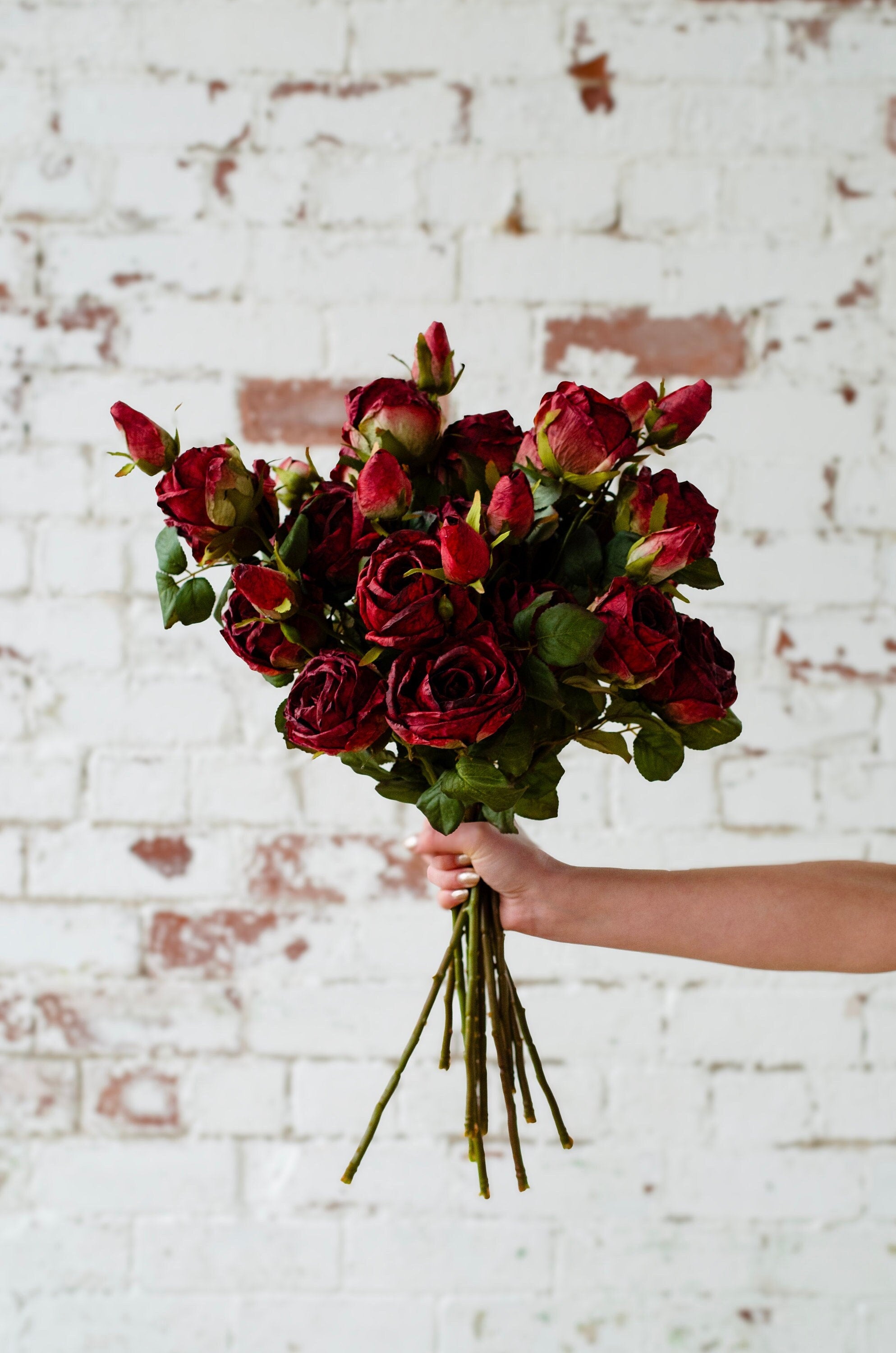 Dry look red rose spray, single stem faux red rose