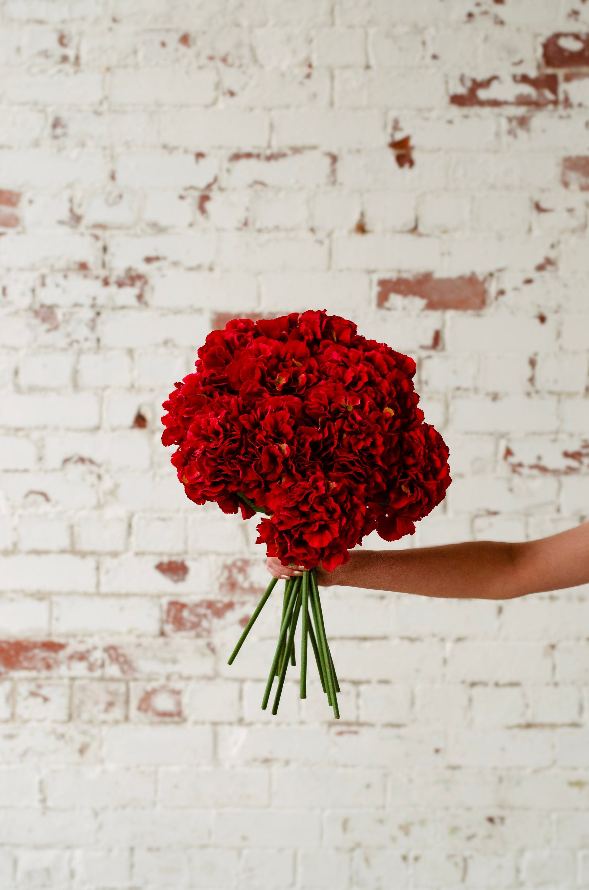 Lifelike artificial red hydrangea head 54cm, diy wedding flowers