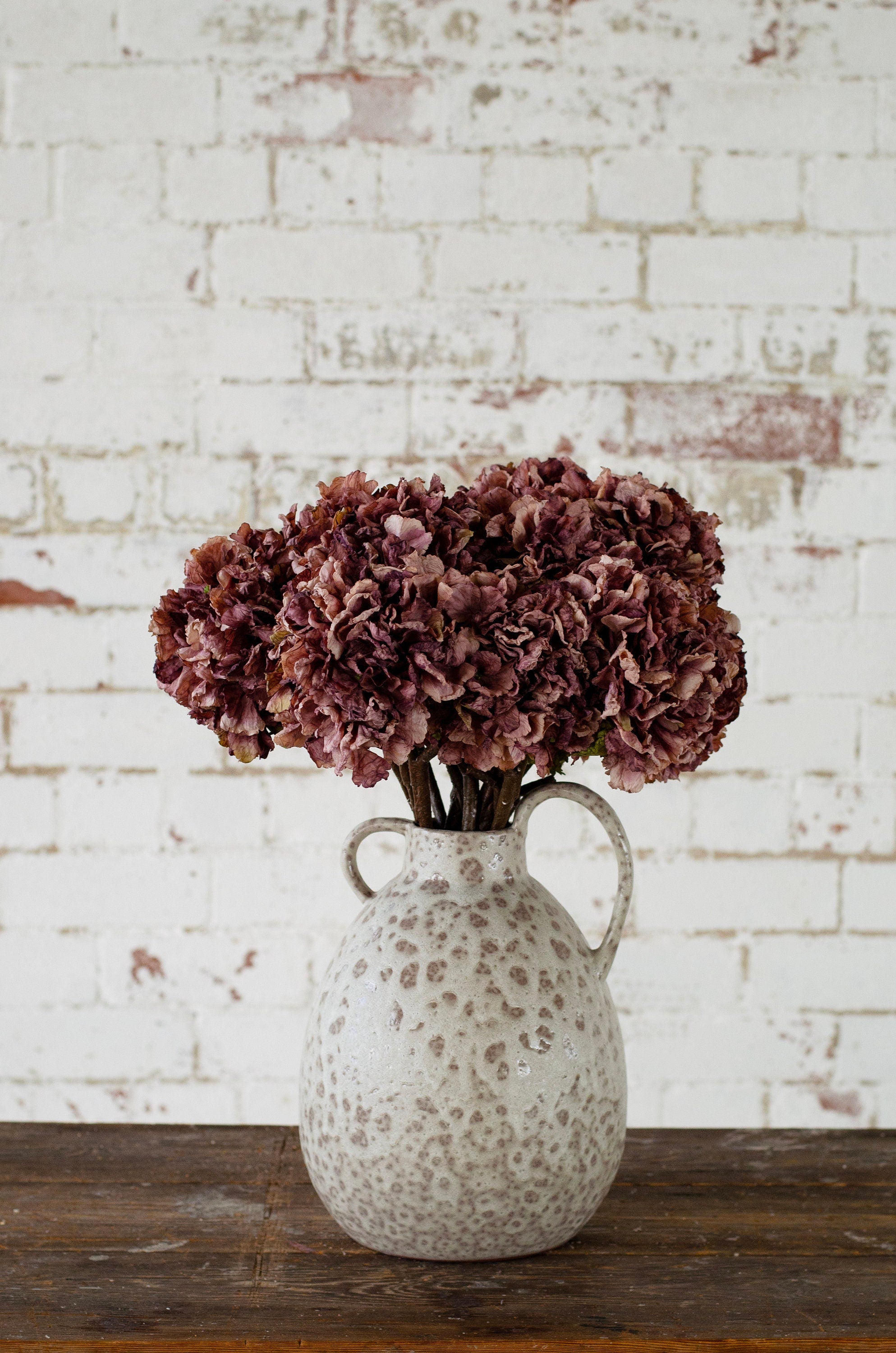 Purple Artificial Hydrangea - Realistic Dried-Look, 42cm Tall Single Stem for Home Decor or DIY Crafts