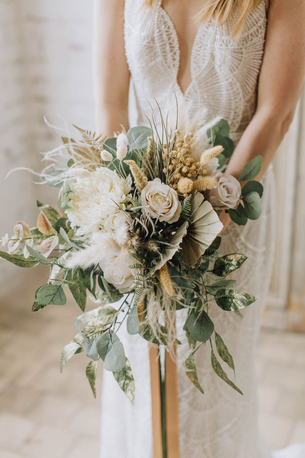 Artificial wedding bouquet in ivory and gold 